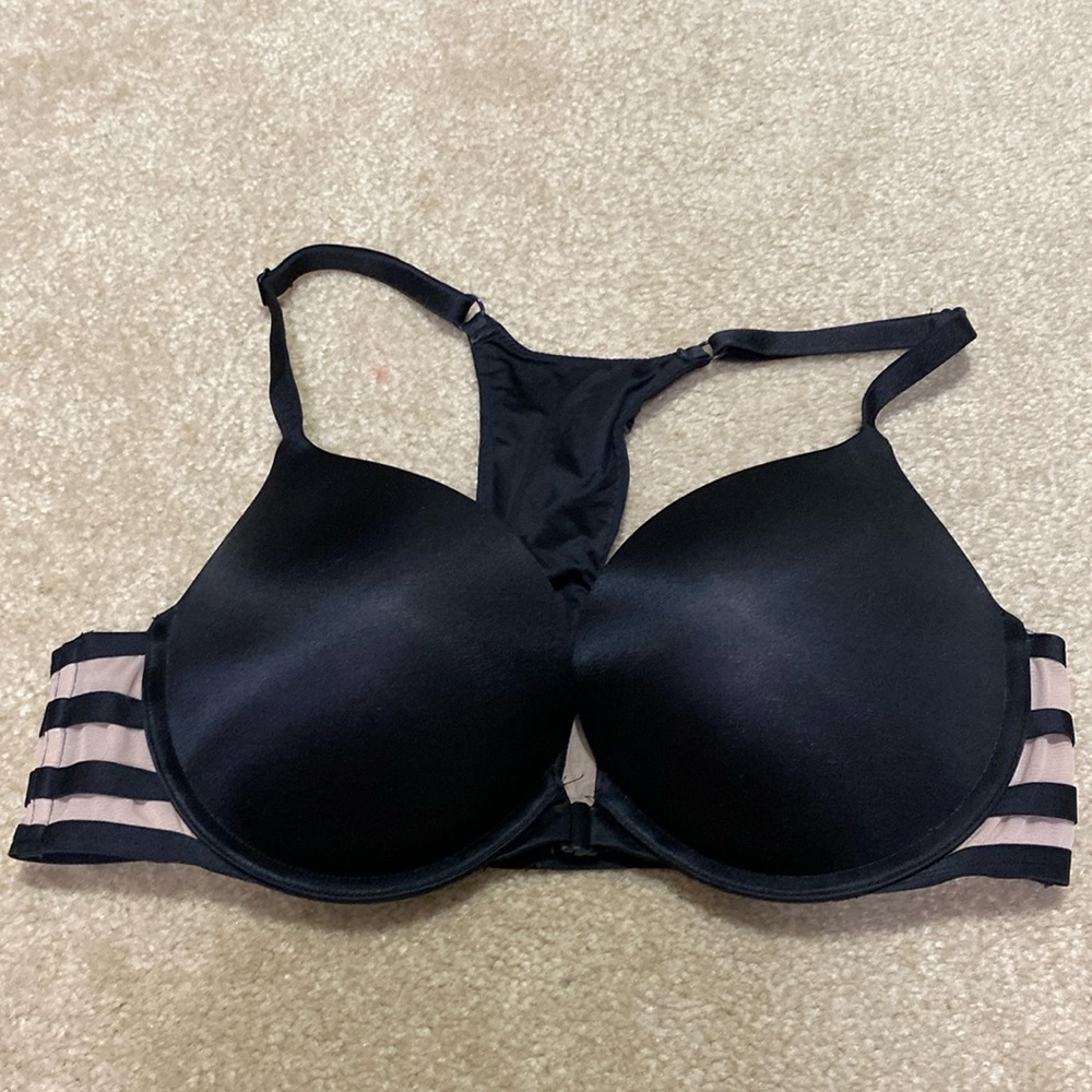 Victoria’s Secret Front Clasp Push Up Bra